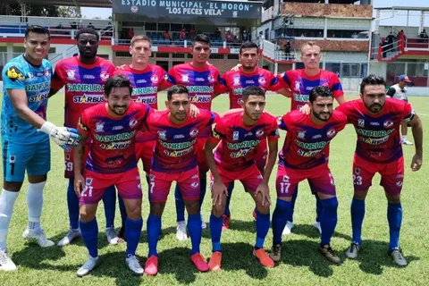 Equipo de Guatemala reporta casos positivos masivos de Covid-19