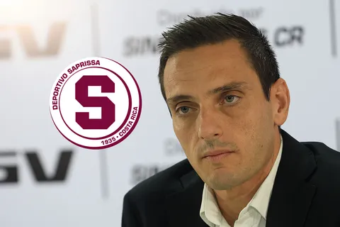 Saprissa lo echó hace 154 días y sigue cobrando: Roberto Artavia revela el polémico negocio de Sergio Gila