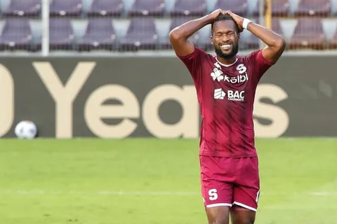 Saprissa pierde a Kendall Waston para la vuelta ante Philadelphia