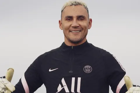 El lujoso regalo para Keylor Navas por sus 100 juegos con el PSG