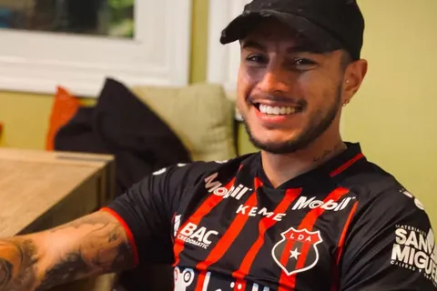 Locura en Alajuelense: qué le dijo Ronald Matarrita a la afición Manuda