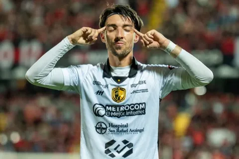 Liberia confirma la lesión de Mauricio Villalobos.