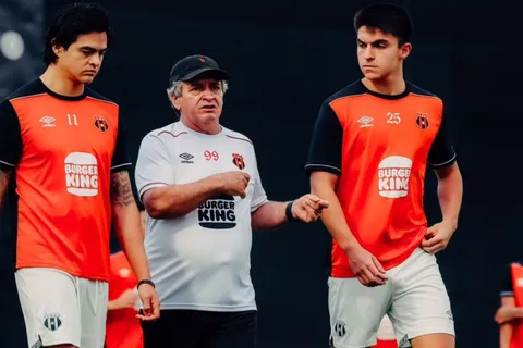Alerta en Alajuelense: la limpieza del Machillo Ramírez se puede llevar a varios referentes