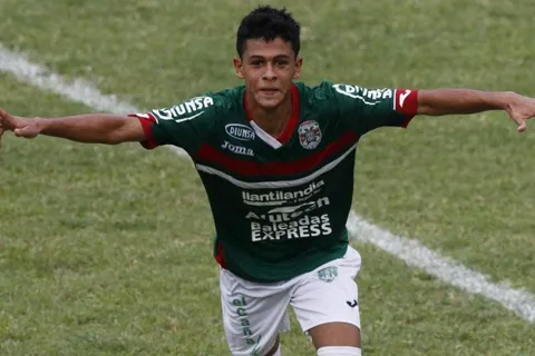 Cristian Cálix: la joya catracha acechada por Espanyol