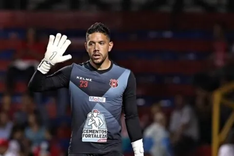 Leo Moreira habló sobre su futuro en Alajuelense y la posibilidad de fichar por otro club