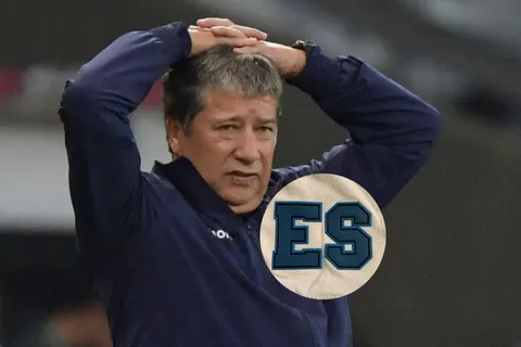 Bolillo Gómez lo lamenta: joya de El Salvador le cierra las puertas a la Selecta para quedarse en Europa.