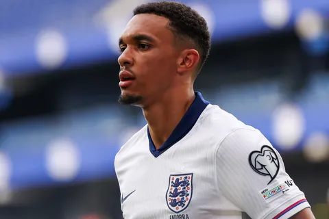 ¿Por qué no está jugando Trent Alexander-Arnold en Inglaterra vs. Croacia por el Mundial 2026?