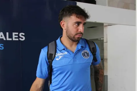 Agustín Auzmendi se molestó tras ser cuestionado por su falta de gol