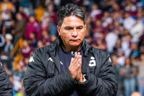 El DT del Deportivo Saprissa se desquitó con Unafut (Getty Images).