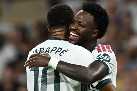 Mbappé y Vini lideran al Real Madrid.