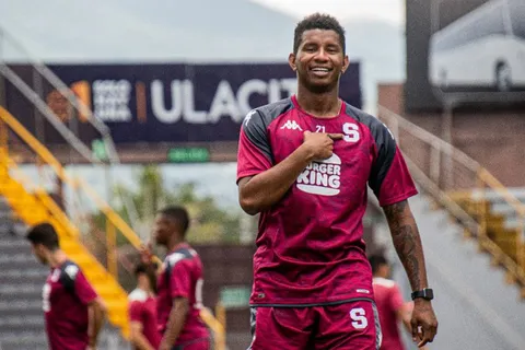 Fidel Escobar toma una decisión que le cambiará la vida fuera de Saprissa