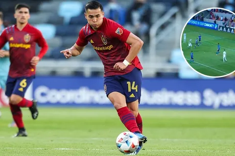 Gol de Rubio Rubín es elegido el mejor del año de la MLS