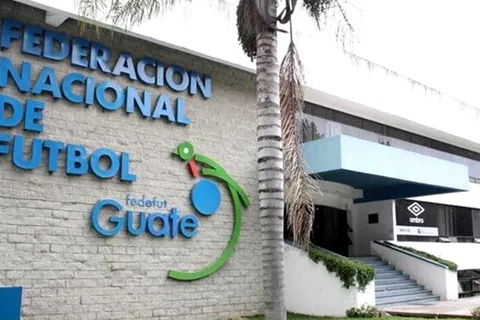Dan marcha atrás: La Fedefut interpuso una sanción histórica e inmediatamente tuvo respuesta de los afectados