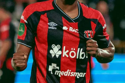 Sin lugar en el equipo, Alajuelense pierde a otro referente: "Se va un manudo de verdad"
