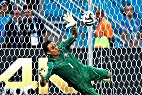 Los mejores penales atajados por Keylor Navas