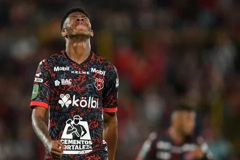 "Ya no puede jugar": Josimar Alcócer revela el gran quiebre de su carrera