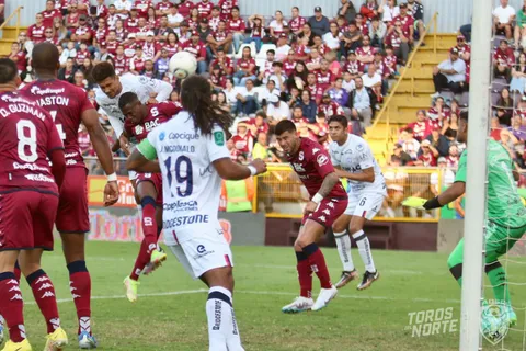 El sublime registro que alcanzó Jonathan McDonald en Costa Rica tras anotarle a Saprissa