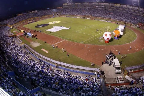 Selección de Honduras no seguiría jugando en San Pedro Sula