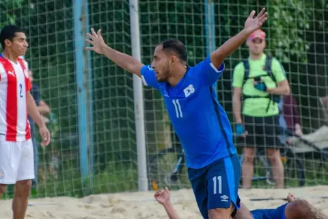 Selección de El Salvador de Futbol Playa vence a Paraguay