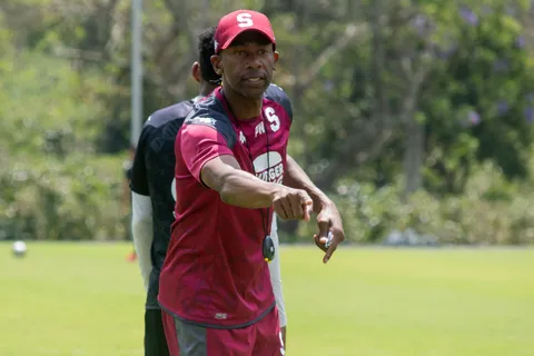 Saprissa le da un nuevo problema a Wanchope.