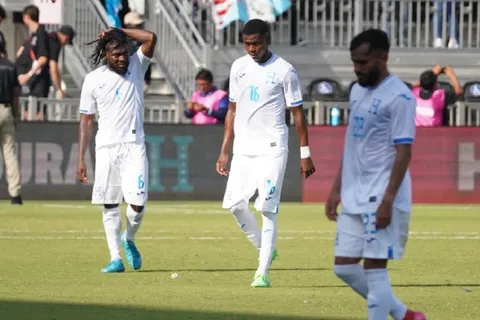 "Me quedarán cupos por llenar": Reinaldo Rueda explota contra sus futbolistas luego de perder ante Guatemala