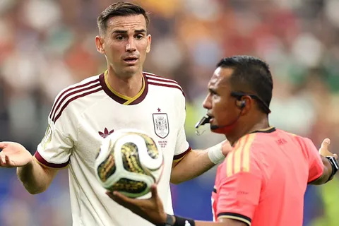 “El peor árbitro de Concacaf”: Iván Barton recibe una lluvia de críticas en pleno Francia vs. España por el Mundial 2026