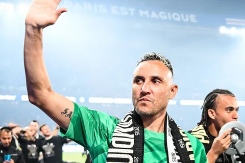 "Nos vamos": Keylor Navas comparte su decisión más importante