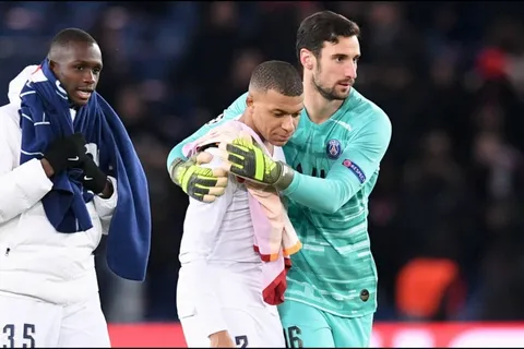 Compañero llena de elogios a Keylor Navas: "Estoy feliz de estar con él"