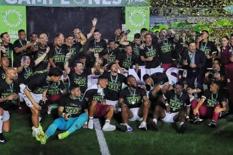 Ex Saprissa se confiesa: de "no querer saber nada con el fútbol" a triunfar en Europa
