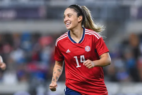 Costa Rica superó a El Salvador y da un paso firme para la clasificación (Video)