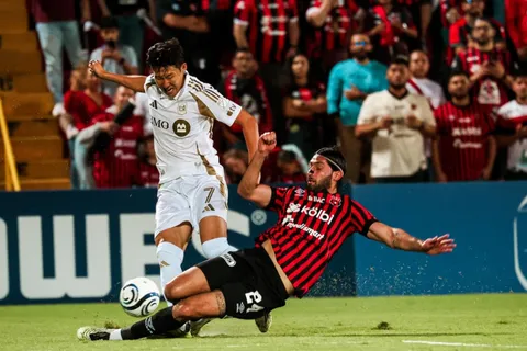 Alajuelense cae ante LAFC: goles y resumen de la agónica eliminación rojinegra en Concachampions 2026