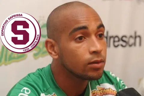"Tristeza": Alexander Robinson sorprende a Antigua con su cruda confesión tras eliminar a Saprissa