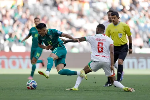 Honduras pierde a Nixon Cruz por lesión y Jorge Álvarez entra como su reemplazo ante Surinam