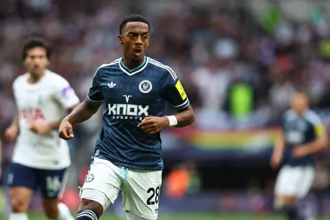 Newcastle estaría dispuesto a vender a Joe Willock en enero de 2027 para evitar perderlo gratis