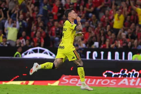 Brian Rodríguez quiere seguir en América, pero revela qué le atrae de Tigres