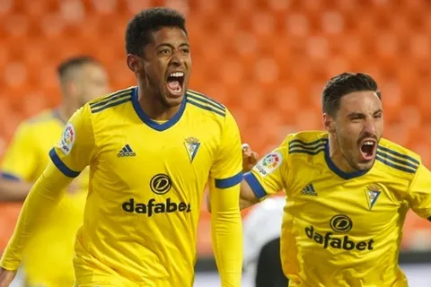 Cádiz comparte buena noticia sobre Choco Lozano