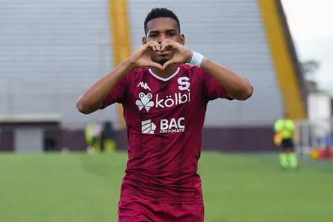 Saprissa gana su primer juego bajo la dirección de Roy Myers
