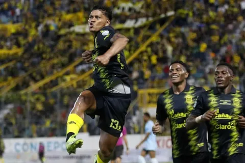Bryan Moya envía mensaje a Reinaldo Rueda a pocos días de la Fecha FIFA