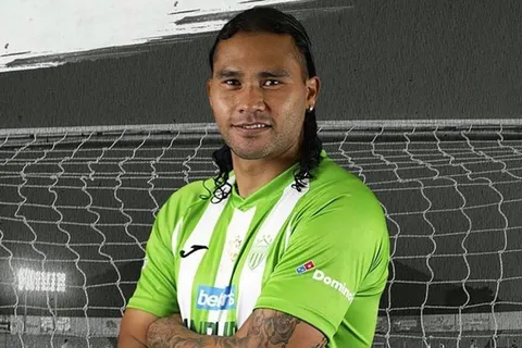 Gullit Peña: la explicación de por qué todavía no debutó en Antigua GFC