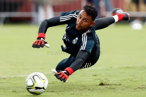 Último plan del Madrid para tener a Courtois y salir de Keylor