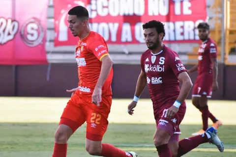 Saprissa y Herediano negocian intercambio de jugadores