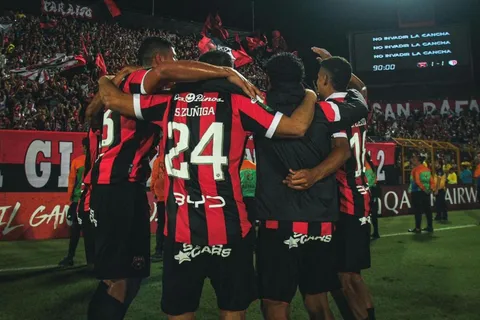 Alajuelense suma una nueva llegada desde el exterior.