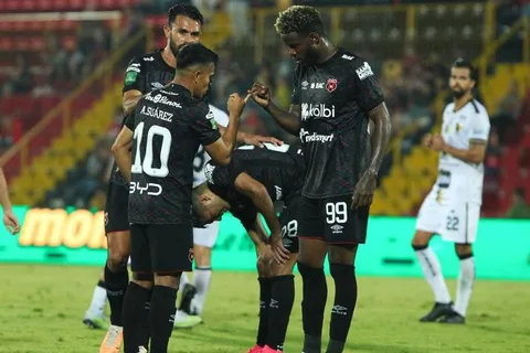 Comunicador costarricense revela una de las razones del bajo nivel de Freddy Góndola
