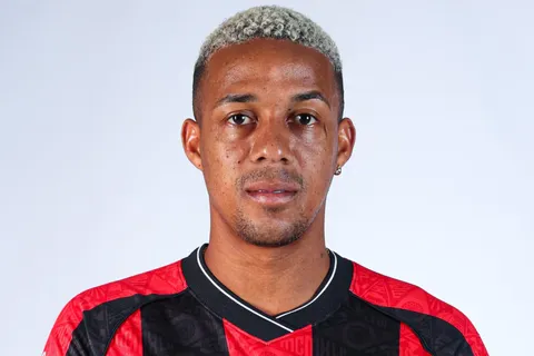 Jeison Lucumi es criticado por sus compañeros de Alajuelense.