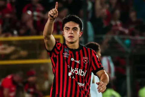Van der Putten quiere volver a jugar e irse a Europa.