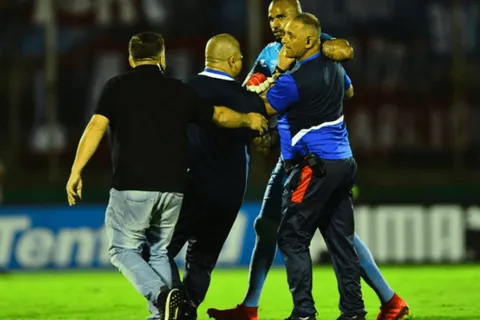 Sanción confirmada para Mejía tras su pelea en el clásico uruguayo