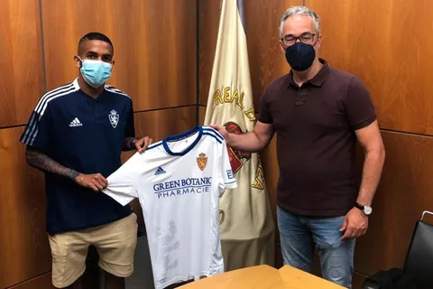 César Yanis se incorpora al Real Zaragoza de España