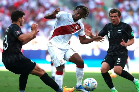 Nueva Zelanda pierde ante Perú previo al repechaje ante Costa Rica