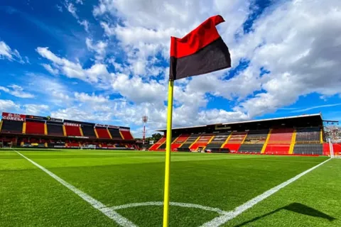“Nuevo refuerzo”: Alajuelense confirma la llegada que necesitaba para reforzar la delantera