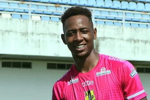 La situación actual de Brayan Gil y la posibilidad de jugar para El Salvador